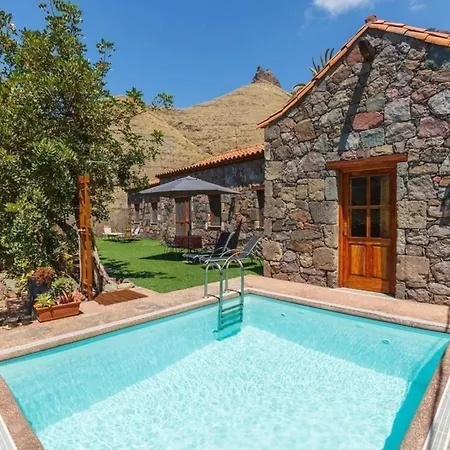 Komfortables Mit Privatem Pool Und Idealer Lage Im Naturpark Mit Naehe Zum * Agaete (Gran Canaria)